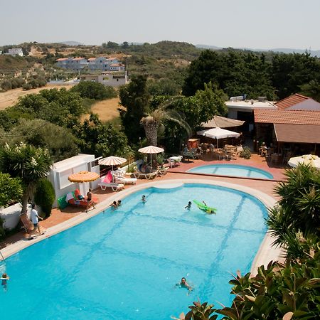 Hotel Asteria Ágios Kírykos Exteriör bild