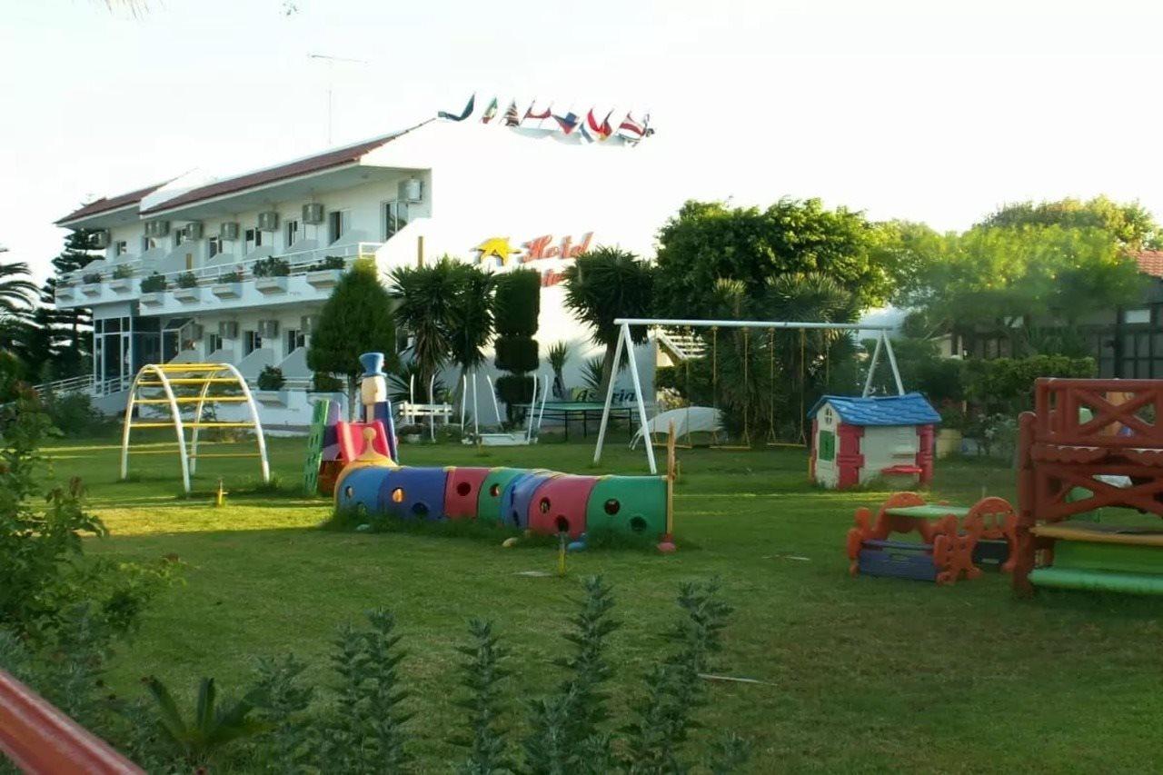 Hotel Asteria Ágios Kírykos Exteriör bild