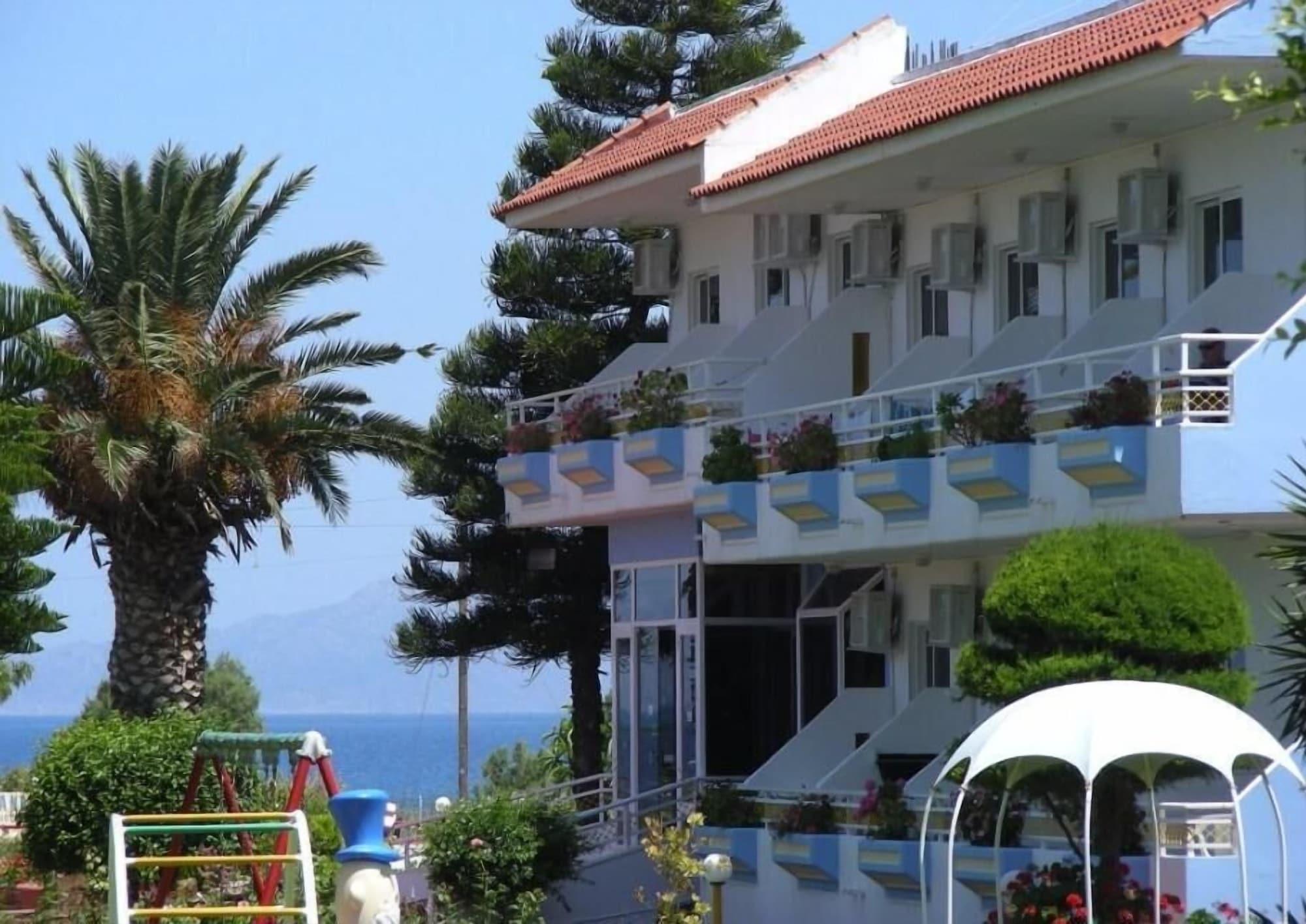 Hotel Asteria Ágios Kírykos Exteriör bild