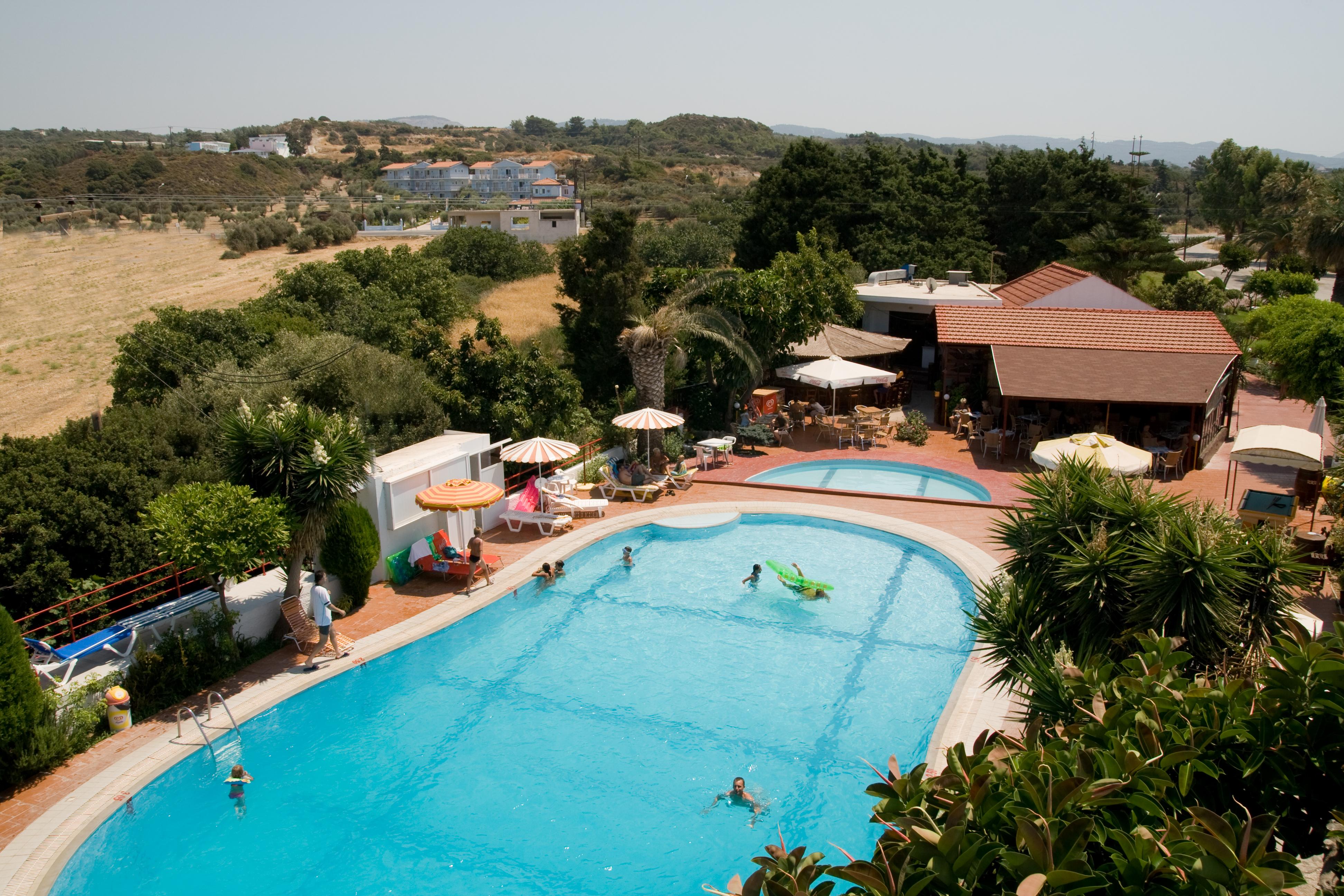 Hotel Asteria Ágios Kírykos Exteriör bild