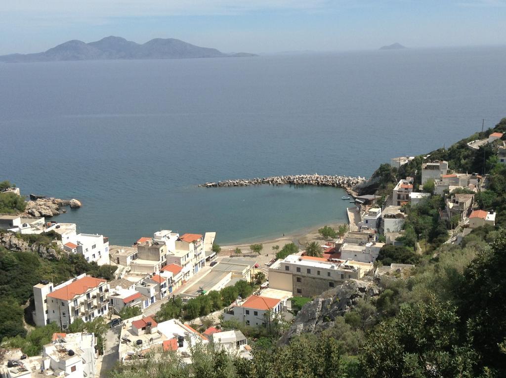 Hotel Asteria Ágios Kírykos Exteriör bild