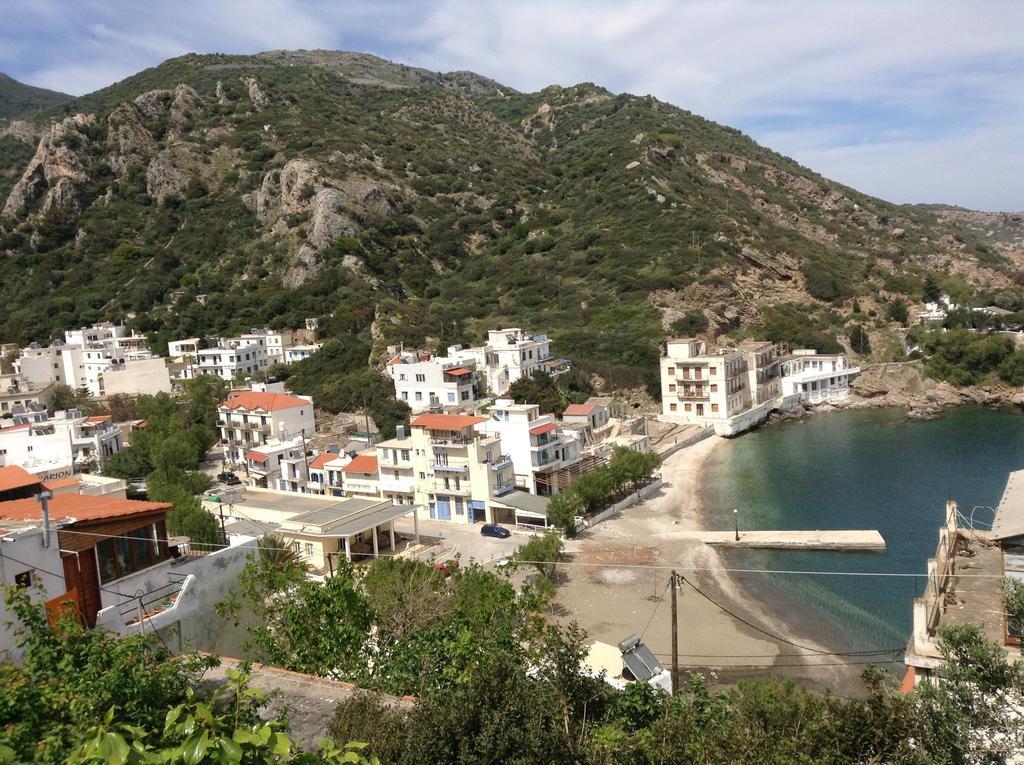Hotel Asteria Ágios Kírykos Exteriör bild